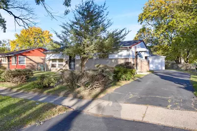 16501 Oxford Drive S, Markham, IL 60428 - Photo 1