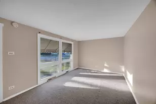 16501 Oxford Dr S, Markham, IL 60428 - Photo 5