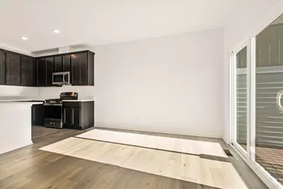 329 Kingsport Drive, South Elgin, IL 60177 - Photo 7