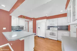 1429 Pebblecreek Dr, Glenview, IL 60025 - Photo 11