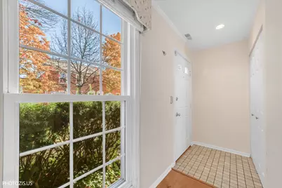 1429 Pebblecreek Drive, Glenview, IL 60025 - Photo 3