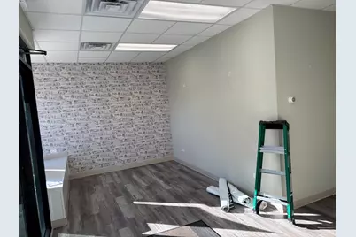 4212 W Irving Park Road, Chicago, IL 60641 - Photo 3