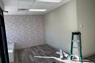 4212 W Irving Park Rd, Chicago, IL 60641 - Photo 3