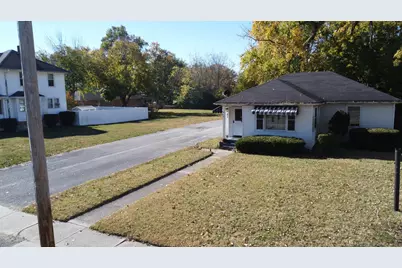 615 S 5th Street, Watseka, IL 60970 - Photo 3