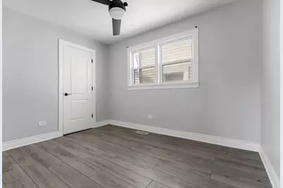 245 W 43rd Street, Chicago, IL 60609 - Photo 15