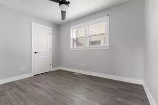 245 W 43rd St, Chicago, IL 60609 - Photo 15