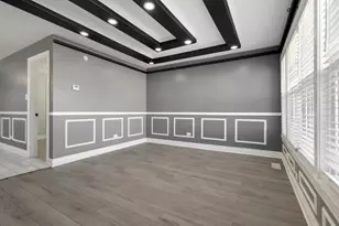 245 W 43rd St, Chicago, IL 60609 - Photo 5