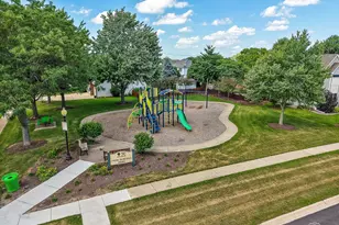 310 Fairhaven Dr, Yorkville, IL 60560 - Photo 31