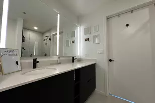 225 N Elizabeth St, Chicago, IL 60607 - Photo 9