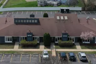 17524 E Carriageway St, Hazel Crest, IL 60429 - Photo 1