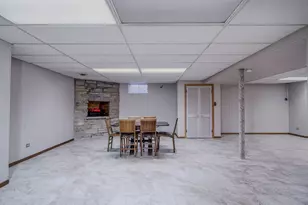 104 Lakewood Dr, Antioch, IL 60002 - Photo 21