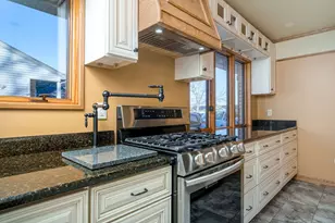 104 Lakewood Dr, Antioch, IL 60002 - Photo 7