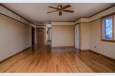 104 Lakewood Drive, Antioch, IL 60002 - Photo 3