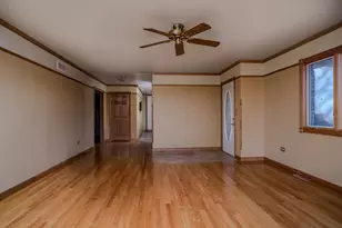 104 Lakewood Dr, Antioch, IL 60002 - Photo 3