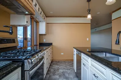 104 Lakewood Drive, Antioch, IL 60002 - Photo 9