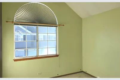 427 Village Creek Drive, Lake in the Hills, IL 60156 - Photo 11