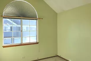 427 Village Creek Dr, Lake in the Hills, IL 60156 - Photo 11