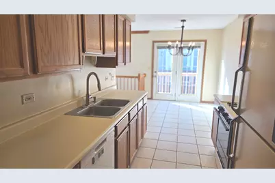 427 Village Creek Drive, Lake in the Hills, IL 60156 - Photo 7