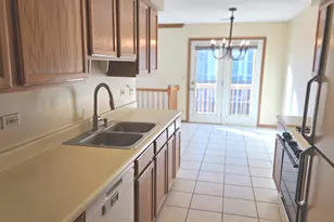 427 Village Creek Dr, Lake in the Hills, IL 60156 - Photo 7