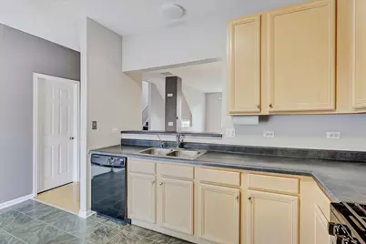 42 Cherbourg Court, Wheeling, IL 60090 - Photo 11