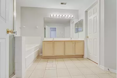 42 Cherbourg Court, Wheeling, IL 60090 - Photo 17