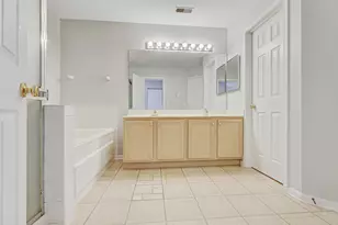 42 Cherbourg Ct, Wheeling, IL 60090 - Photo 17