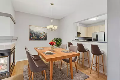 42 Cherbourg Court, Wheeling, IL 60090 - Photo 7