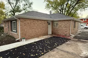 307 Osage St, Park Forest, IL 60466 - Photo 5