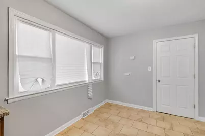 17107 California Avenue, Hazel Crest, IL 60429 - Photo 11