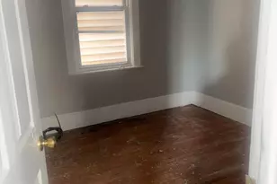 9338 S Marquette Ave, Chicago, IL 60617 - Photo 11