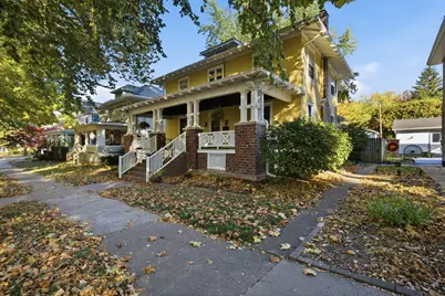 1209 N Clinton Boulevard, Bloomington, IL 61701 - Photo 3