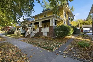 1209 N Clinton Blvd, Bloomington, IL 61701 - Photo 3