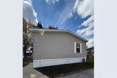 186 Carriage Lane, Sauk Village, IL 60411 - Photo 3