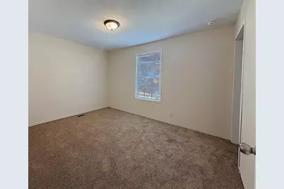 186 Carriage Lane, Sauk Village, IL 60411 - Photo 7