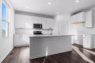 9981 Humbolt St, Huntley, IL 60142 - Photo 3