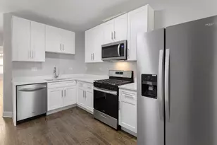 [Address not provided], Chicago, IL 60637 - Photo 5