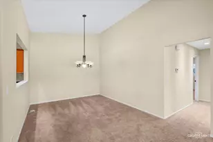 101 Villa Way, Bloomingdale, IL 60108 - Photo 5