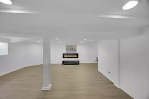 8040 S Harvard Ave, Chicago, IL 60620 - Photo 17