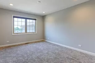 2205 Maple Hill Ct, Downers Grove, IL 60515 - Photo 9