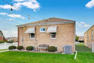 5101 N Neva Ave, Chicago, IL 60656 - Photo 15