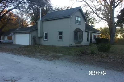 101 S Voss Grove, Martinton, IL 60951 - Photo 1