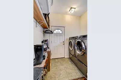 1447 W Warner Avenue #2W, Chicago, IL 60613 - Photo 15