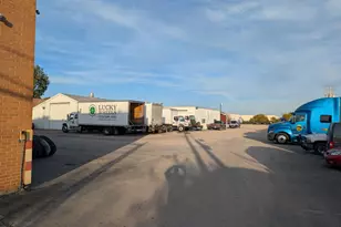 11633 S Mayfield Ave, Alsip, IL 60803 - Photo 5