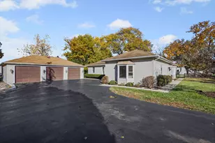 1615 Greenwood Rd, Glenview, IL 60026 - Photo 31