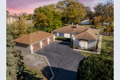1615 Greenwood Road, Glenview, IL 60026 - Photo 3