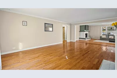 1615 Greenwood Road, Glenview, IL 60026 - Photo 5