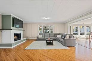 1615 Greenwood Rd, Glenview, IL 60026 - Photo 9