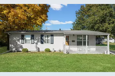 407 W Oak Street, Leroy, IL 61752 - Photo 1