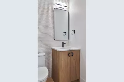 1835 N Lawndale Avenue, Chicago, IL 60647 - Photo 11