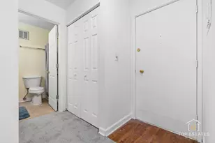 3425 83rd St, Woodridge, IL 60517 - Photo 7